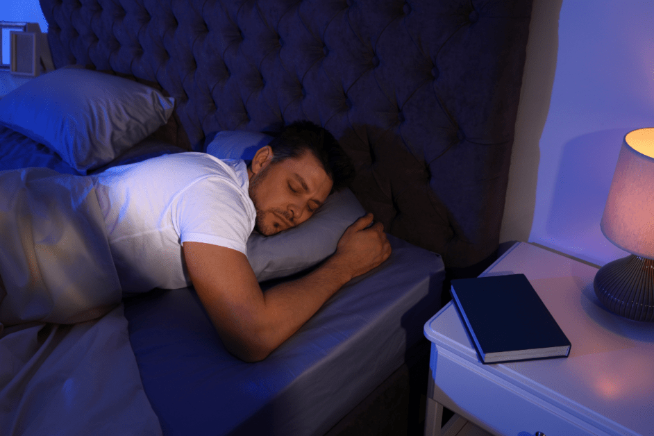 Sleeping in a dark room is one of the important sleep habits 