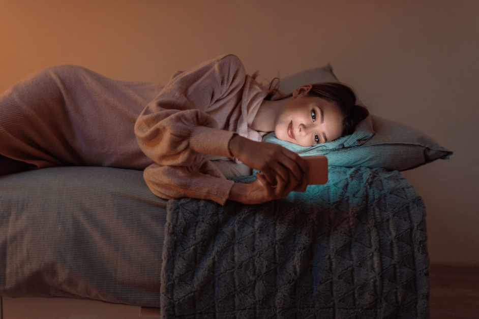 One of the important sleep habits is to limit screen time before bed